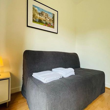 La Belle Ferronniere Appartement Avec Environnement Paisible 阿姆博斯 外观 照片