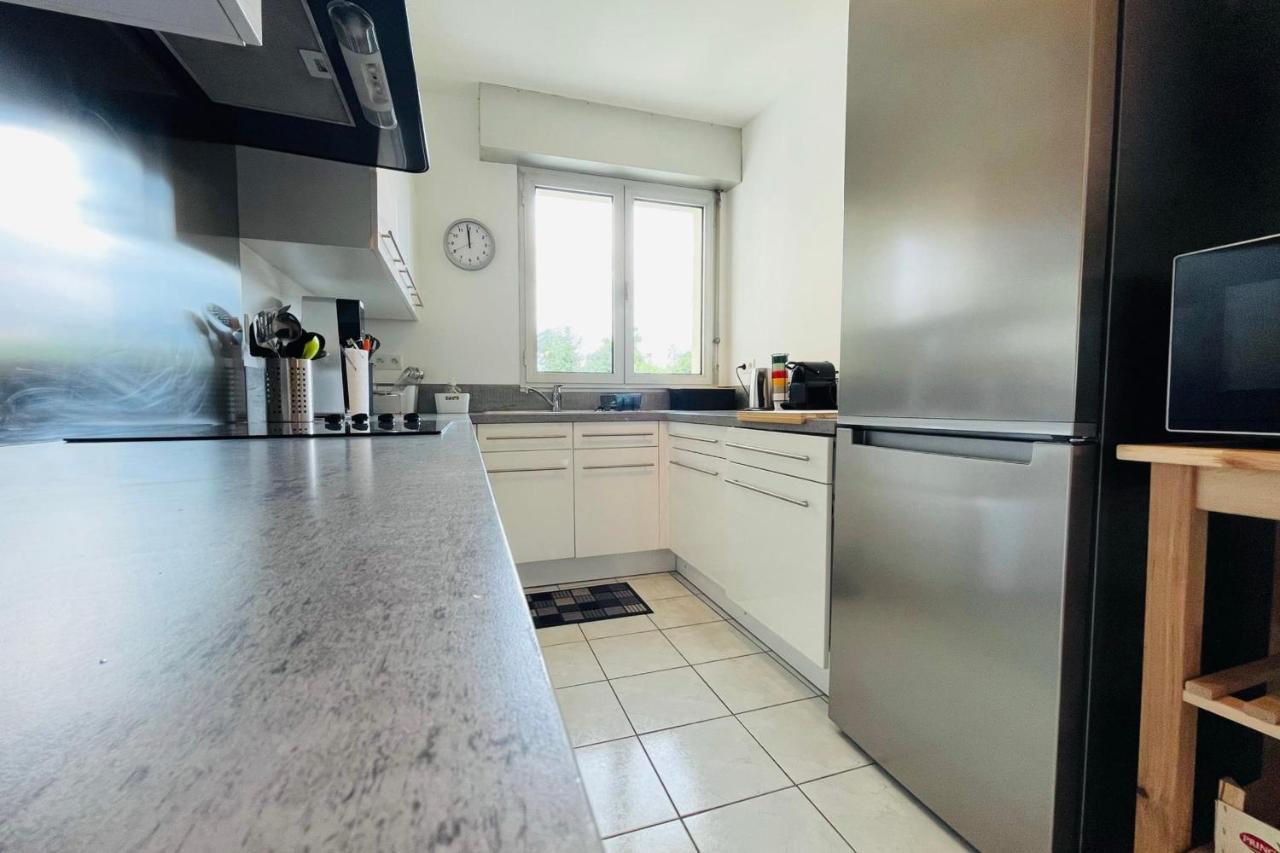 La Belle Ferronniere Appartement Avec Environnement Paisible 阿姆博斯 外观 照片