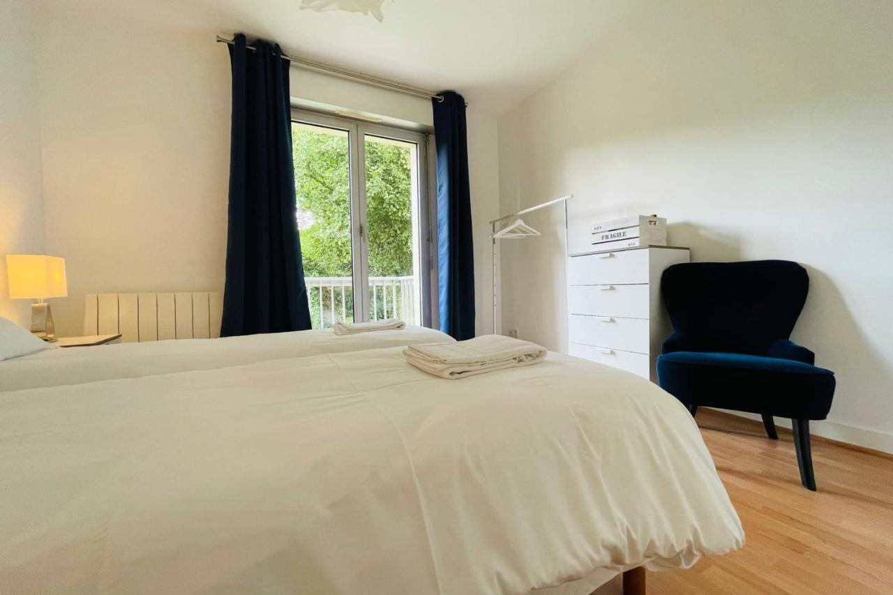 La Belle Ferronniere Appartement Avec Environnement Paisible 阿姆博斯 外观 照片